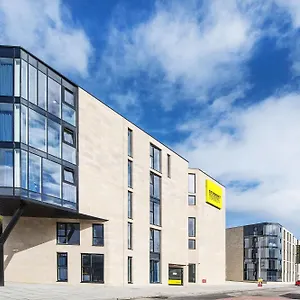 Destiny Student - Holyrood Lejlighed